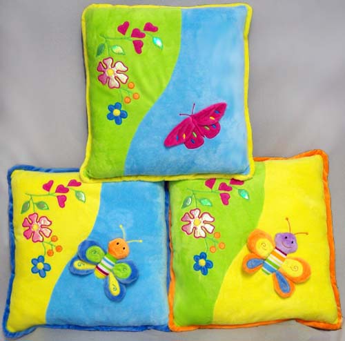 ** Plush Embroidered Cushions/Pillows (74040C (C7/1)
